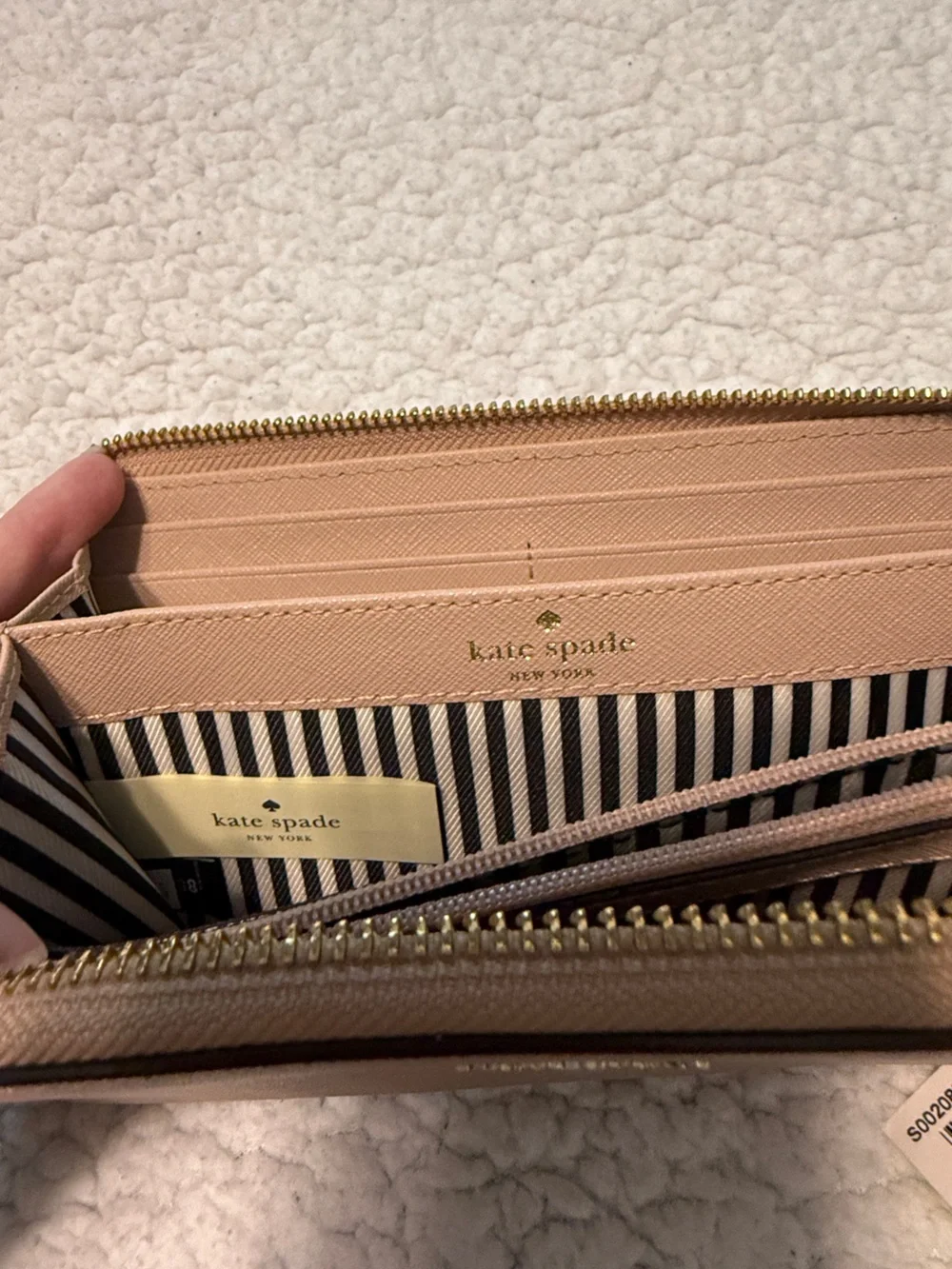 Kate Spade Blush Leather Zip Wallet